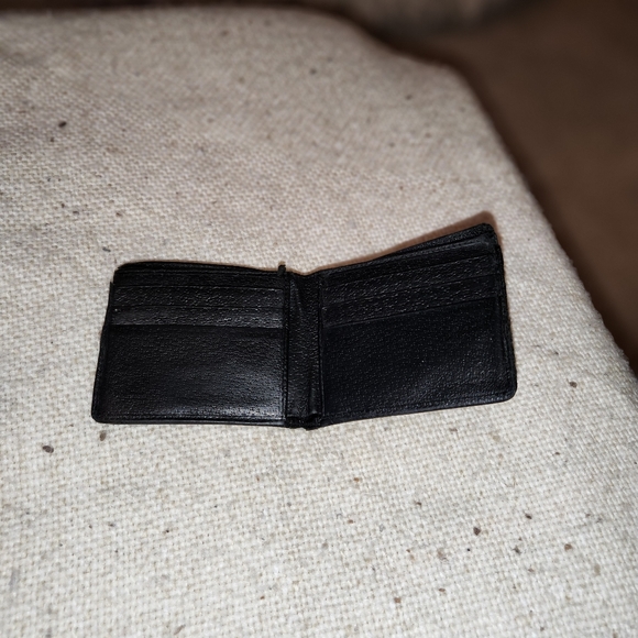 Gucci Male Wallet - Picture 16 of 16